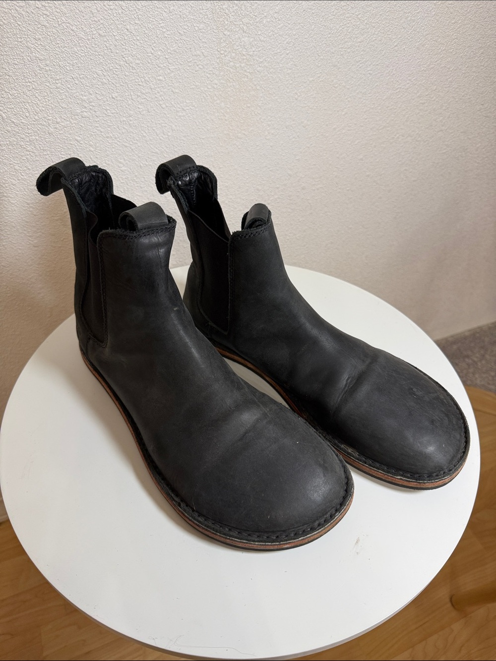 DaVinci Barefoot Black Leather Chukka Boots
